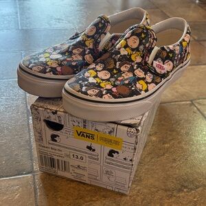 Vans Peanuts Slip-On Sneakers - The Gang - size 13 kids - RARE